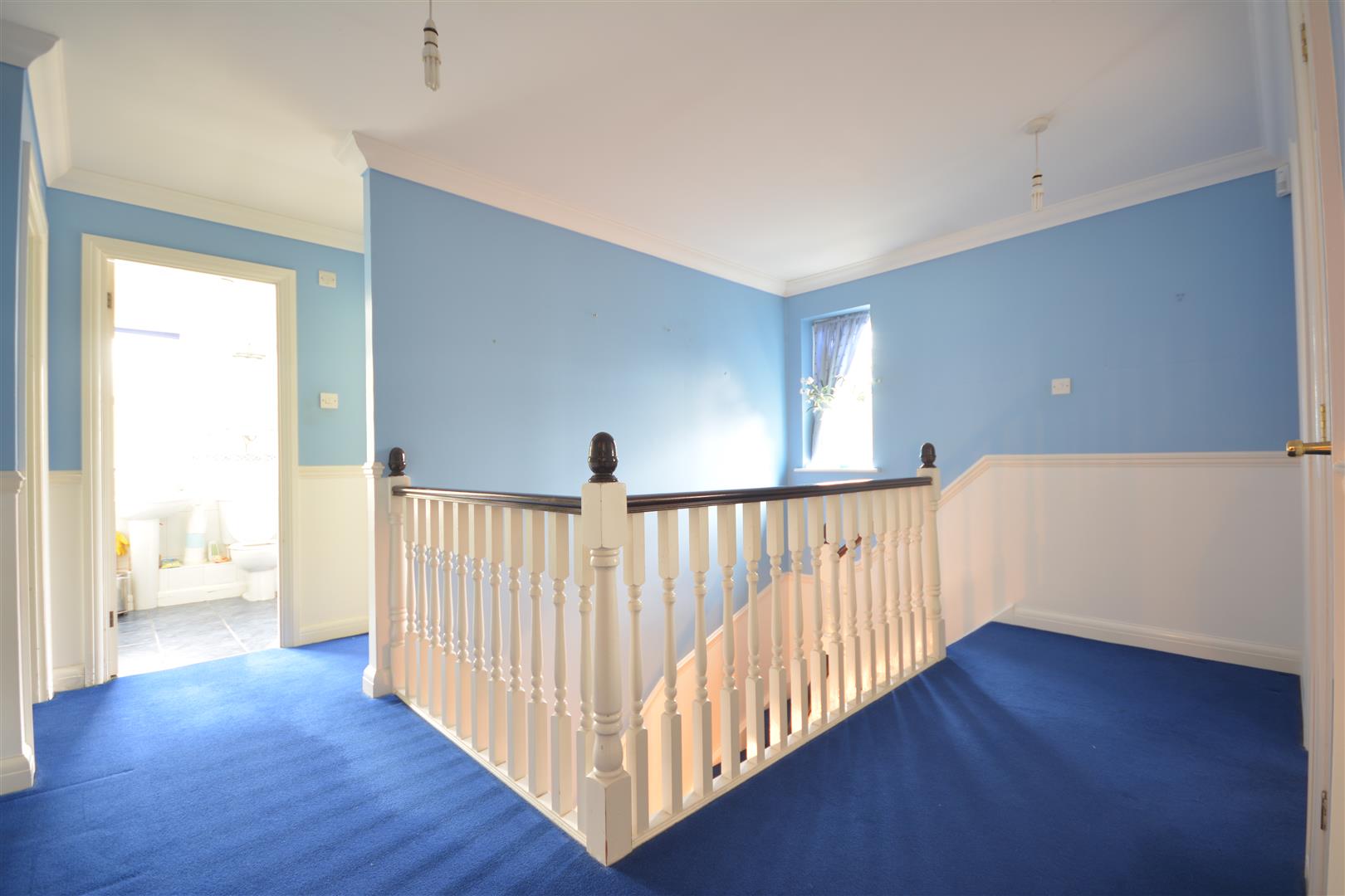FIRST FLOOR LANDING